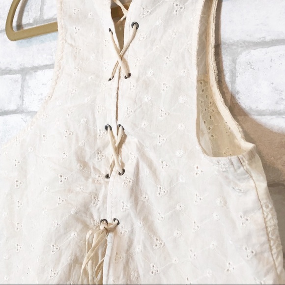 AE Cropped Eyelet Sleeveless Top - Picture 1 of 4